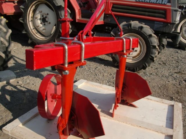 плуг на т 25. т25. плуг двухкорпусный для т-25. плуг трёхкорпусный на т-25. корпус для плуга т 25.